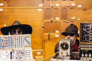 Analog On